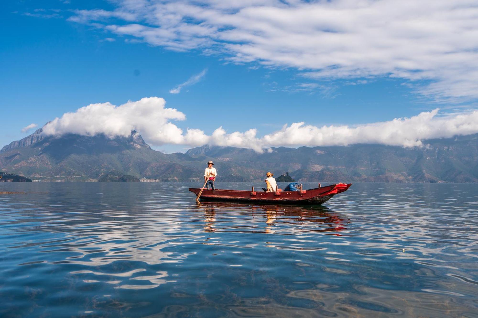 Hotel Indigo Lugu Lake By Ihg Lijiang  Eksteriør bilde