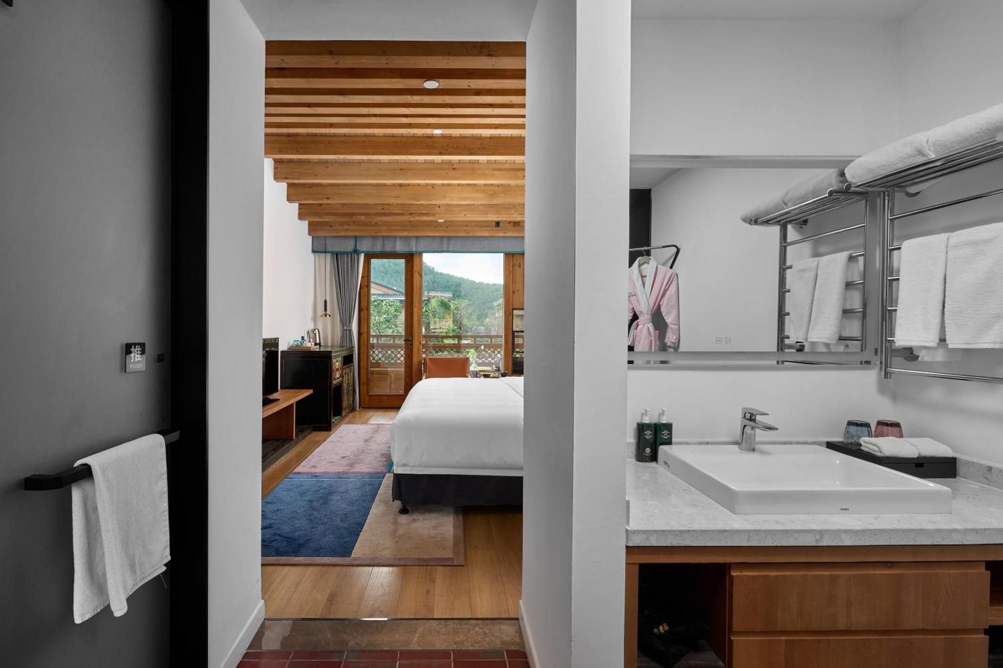 Hotel Indigo Lugu Lake By Ihg Lijiang  Eksteriør bilde